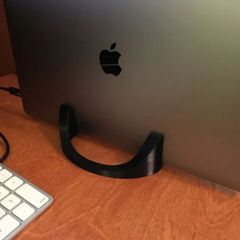 MacBook Pro 2016 Vertical Stand