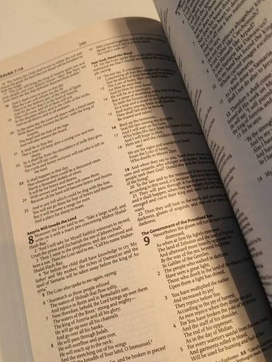 Mint Large New King James Holy Bible (copyright 1982)