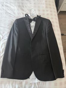 black tuxedo suit 38L
