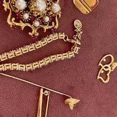 gold tone jewellery