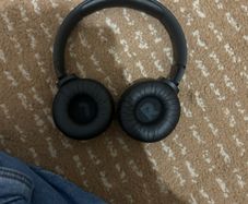 JBL Tune 520BT Wireless On Ear Headphones