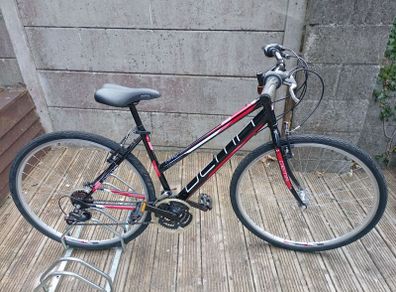 Ladies hybrid bicycle. Cycling like new.