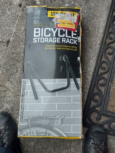 Welltool wall mounted Bicycle storage Rack, supports up to 2 Bikes, 30KG, in as new condition, never used