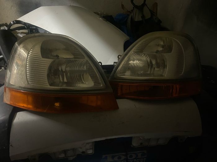 Renault Master / Nissan Interstar headlamps