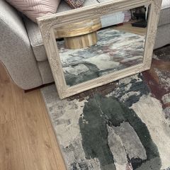 Bevelled mirror