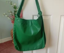 Large Green 100% Italian Leather Handbag/Backpack. NEW