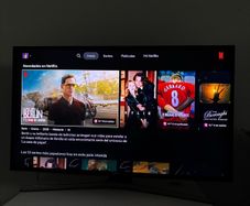 40inch Samsung TV with remote control