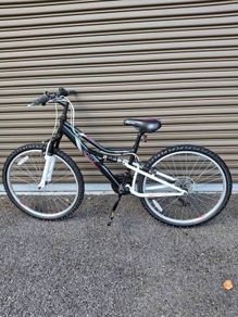 Bicycles ( Lady's Apollo )