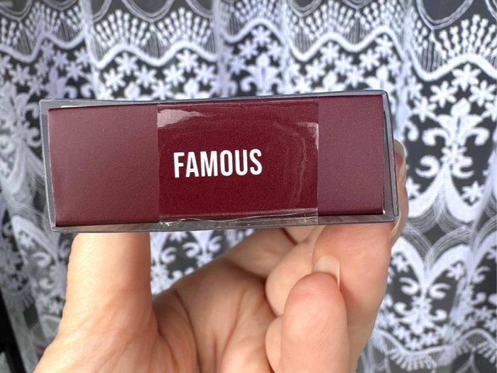 Huda Beauty Liquid Matte Lipstick - FAMOUS - New & Sealed