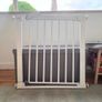 No drill, no trip Safety 1st Stair gate Image 3