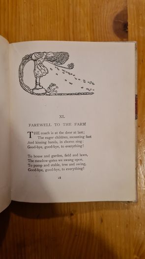 Children's Books. 1x Old Mother Hubbard. 2 X The Gingerbread Man. 3x The Childs Garden Of Verse. By Robert Louis Stevenson Illustrated.