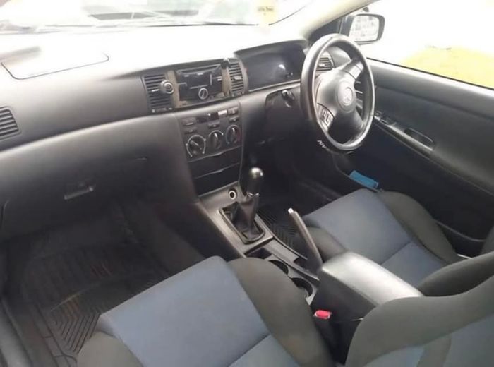 2005 Toyota Corolla Breaking / Parts