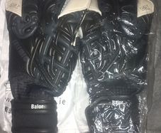 Goalkeeper gloves