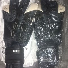 Goalkeeper gloves
