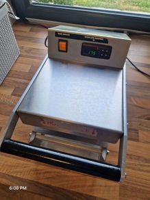 Heatsealing machine