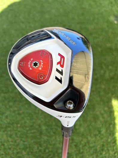Full set of Taylormade Golf clubs