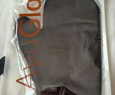 Ayu Glo luxury tanning mitt