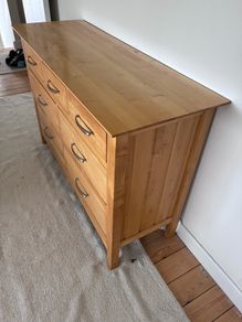 Chest of drawers