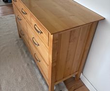 Chest of drawers
