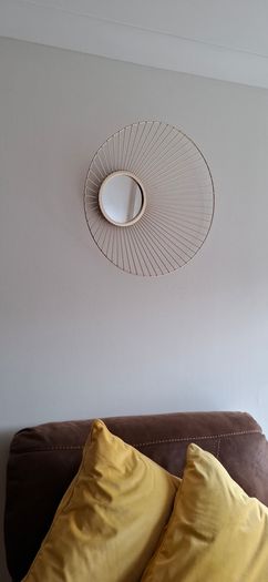 wall mirror