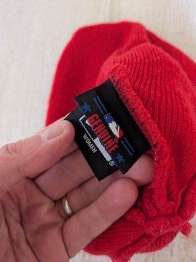 New Era New York Yankees Beenie Hat red NY womens