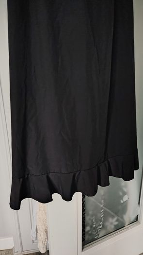 Black trousers/ skirt