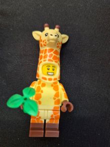 LEGO Giraffe Minifigure