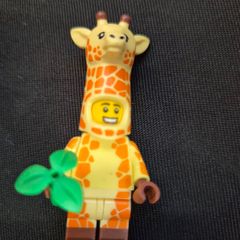 LEGO Giraffe Minifigure