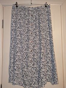 beautiful floral maxi skirt