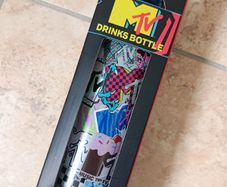 Drinks Bottle 2023 MTV Music TV 700ml Stainless Steel Retro Geek Gift New