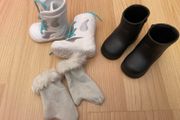 Our Generation boots and gloves