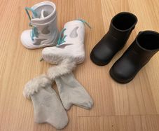 Our Generation boots and gloves