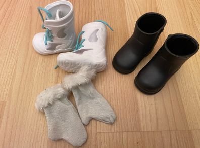 Our Generation boots and gloves