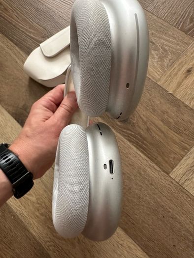 Apple AirPods Max