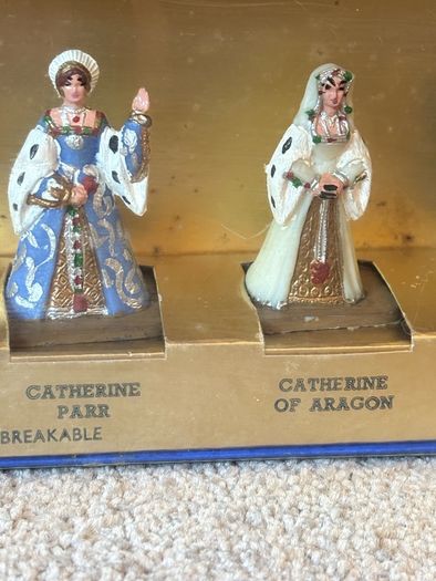 Vintage Cavendish Miniatures Boxed Figure Set feat. Henry VIII and his six wives