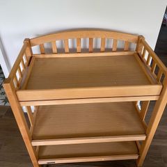 Mama's and Papa's Baby Changing Unit