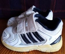 Adidas KangaRoos kids velcro trainers 5K 21