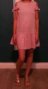 pink dress