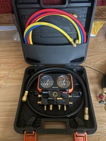 Manifold Gauge