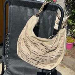 Women's handbag