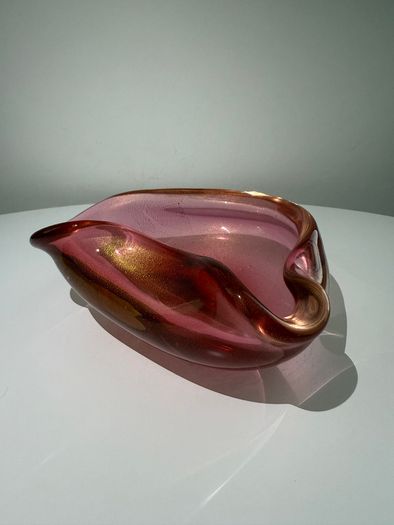 Rare Murano Art Glass Bowl. Attributed to Archimede Seguso. Pink & Gold Polveri c.1950s