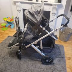 uppa baby v2
