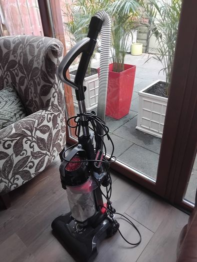 Curry Vacuum Cleaner