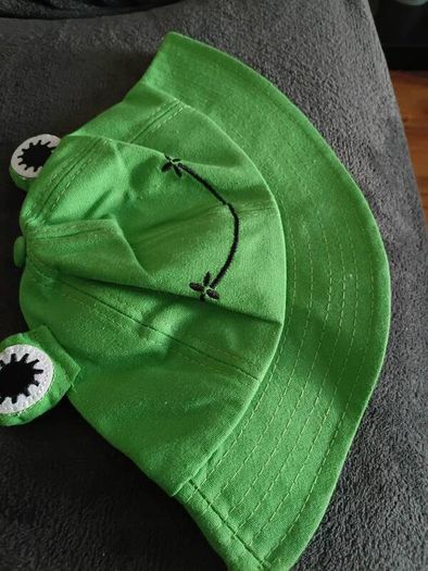 2 Hats