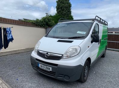 Opel Vivaro 141 lwb in a wrap can come off
