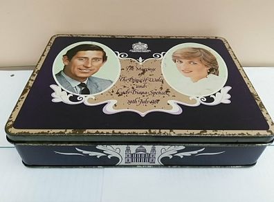 Vintage tin
