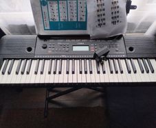 Yamaha Keyboard