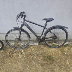3 Bikes free to take away, all in one lot. Not separating