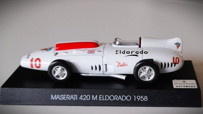 Diecast Model Maserati 420M S.Moss - Collectable 1:43