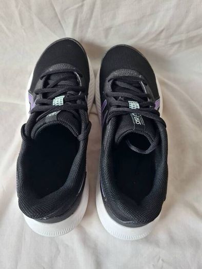 asics jolt 4 Size 5.5 eu 39.5 black In like new condition